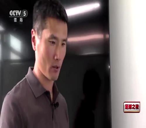 邵佳一用猛兽捕猎做教学素材