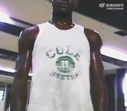 高中时期的奥尼尔，对篮框的摧残真的太狠了！
