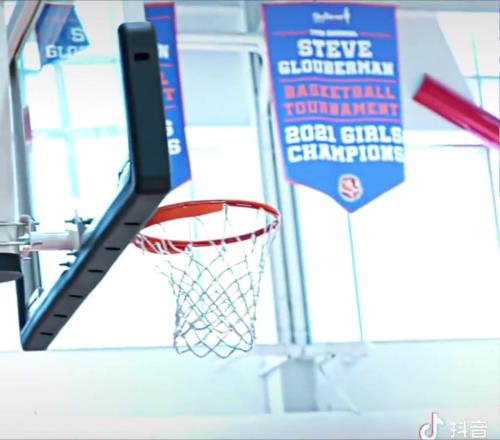 我说巅峰大帝是NBA近70年技能包最多的中锋之一没问题吧
