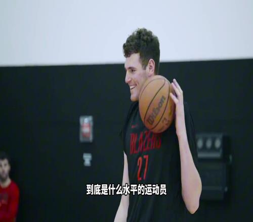 最大竞争对手！杨瀚森对比克林根体侧数据！有差距吗