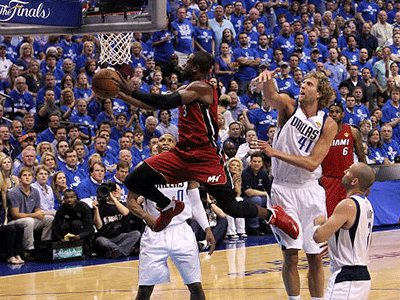 nba凯尔特人欧文vs雄鹿