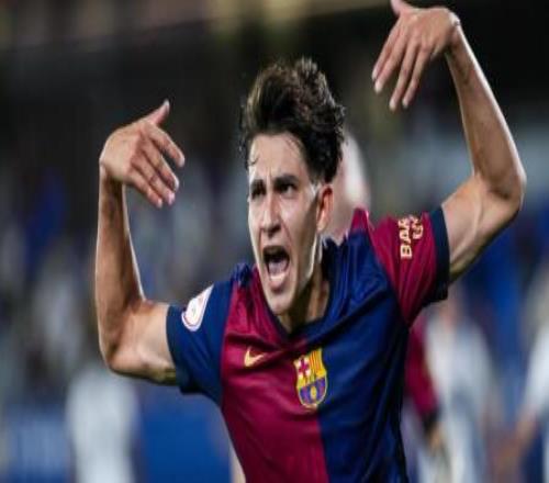 El jugador debutó con el primer equipo a los 16 años en el partido de dieciseisavos de Copa del Rey ante el Barbastro