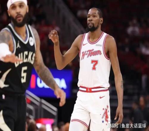 火箭赢球仍该批,杜兰特很无奈!申京两点该夸,乌度卡该重用一人