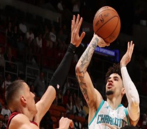 黄蜂有多癫三球有多癫