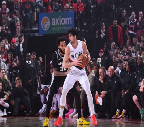 翻版亚历山大！阿夫迪亚15中3生涯最差疯狂碰瓷16罚12中太铁