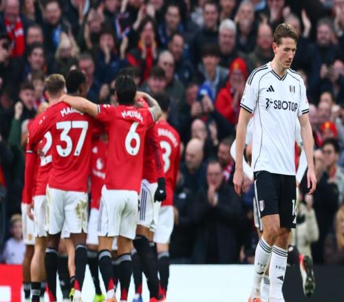 英超最新积分战报：曼联奇迹绝杀，维拉爆冷，曼城22热刺