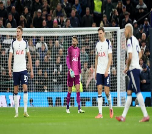 开场6分钟02落后，为热刺英超主场最早丢两球纪录