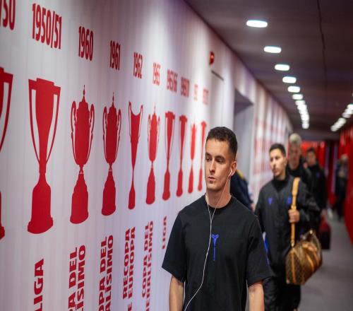 斯基拉：卡萨多即将与巴萨续约至2030年，他收到多份海外报价