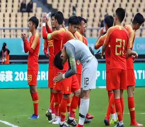 邵佳一胆子真大！两位本赛季沦为中超替补的球员，仍被他招进国足