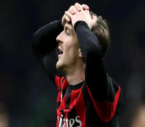 跟队记者：萨勒马克尔斯还会继续缺阵，无缘出战比萨