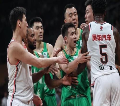 CBA彻底崩溃了新赛季或全程文字直播：姚明出山都救不了他们