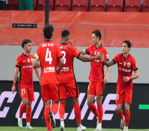 30！冠军呼之欲出，中超领头羊踢爆劲敌，王燊超炸裂世界波