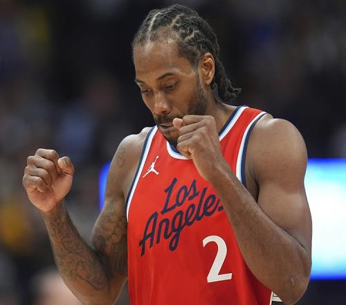 科尔2T+库里6犯！勇士1分惜败，主裁把话挑明，小卡拒绝接受采访