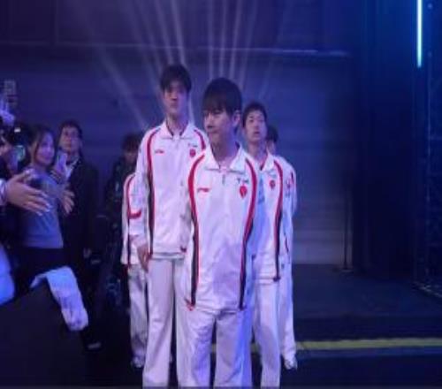 拿下赛季首胜！TES疑似王者归来击败AL拿下赛季首胜！