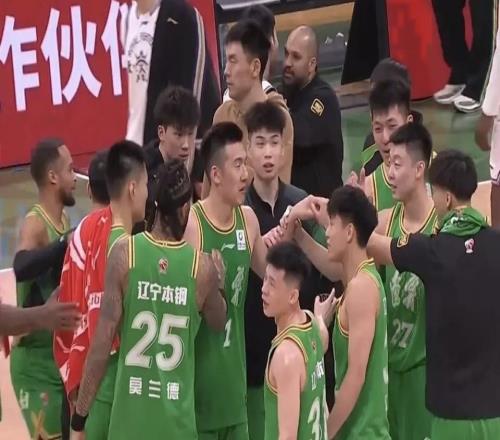 CBA最新排名，广东队6连胜太无敌，辽篮耻辱输球杨鸣被喊下课