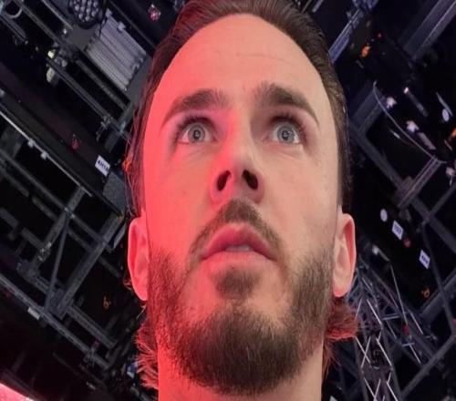 卡拉格怒喷萨拉赫8分钟，麦迪逊震惊脸：我现场看他开炮