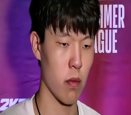 错怪杨瀚森了，被下放发展联盟训练曝光，恩师再发声，他没再探店