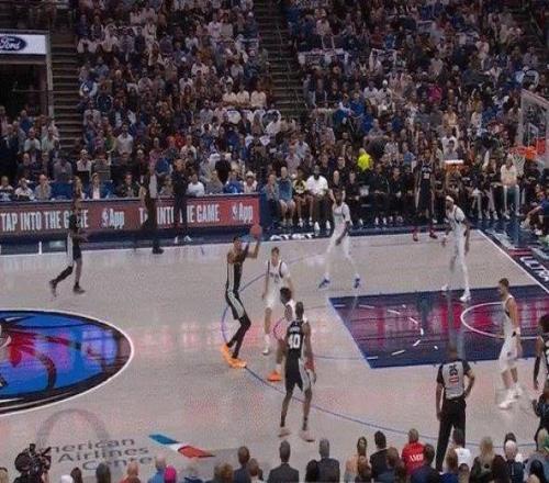 40分15篮板玩弄浓眉！NBA正式进入文班亚马时代