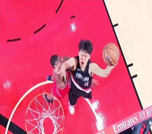 开拓者121122遭公牛绝杀，杨瀚森让人眼前一亮