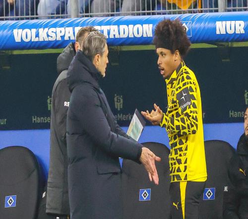 曝曼联有意多特头号快马！转会传闻真相曝光，球迷坚决反对买刺头