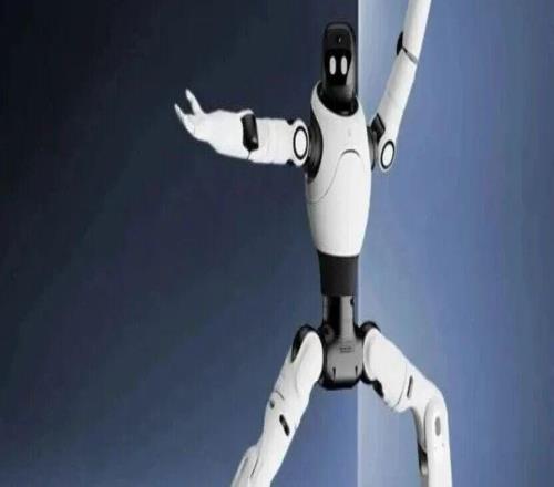 第二届人形机器人运动会今年8月开幕，足球机器人能飞身扑救