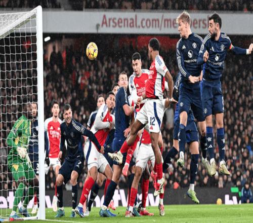 英超20亿大战！阿森纳剑指双杀曼联：冲击百年纪录核心对决