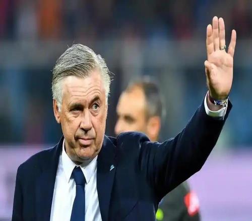 博加德建议加纳乔留队，斯洛特可以学习安胖