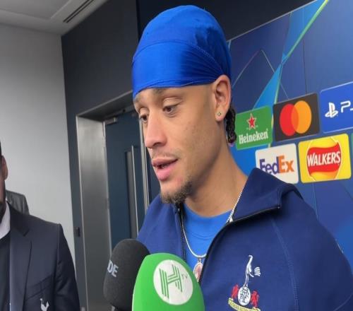 哈维西蒙斯：很享受现在的状态我和孙兴慜稍微聊了一下