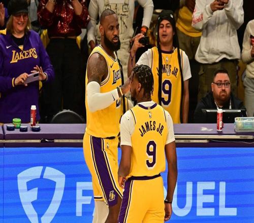布朗尼回顾去年NBA首秀：很疯狂的体验紧张感真的到顶了！