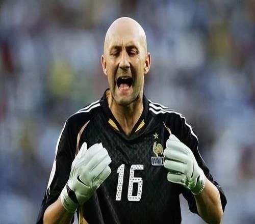 巴特斯劝说加克波转会，穆西亚拉需要避开代斯勒的道路