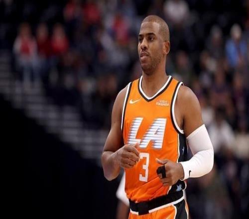 NBA快船与保罗分道扬镳一次并不体面的分手