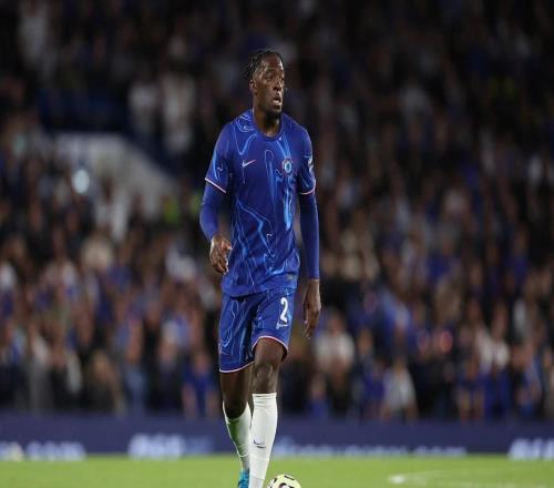 记者：迪萨西目前正在接受西汉姆联的体检