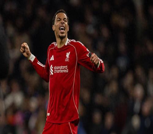 00！利物浦被升班马逼平，三连胜势头终结，被榜首甩开12分