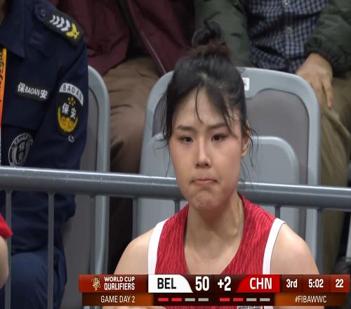 中国女篮：张子宇20+11打爆内线，双塔低迷，对手核心7记三分