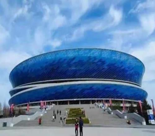 大连英博本赛季934048人：刷新中国足球主场世界纪录！