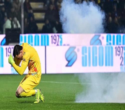 圣马力诺国米球迷俱乐部：向奥代罗投掷烟花的成员将会被开除