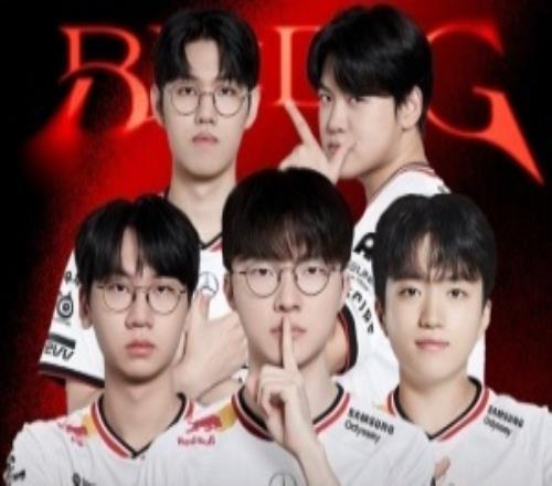 到时候选许哥T1被充电宝炸伤大概率积分落后HLE季后赛从首轮打起