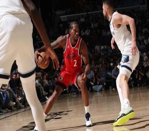 伦纳德28分加兰首发21+6快船险胜灰熊