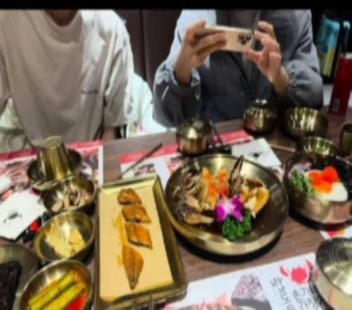 AL爱笑回顾队伍2025年团聚时刻：26年再见！新年快乐各位！