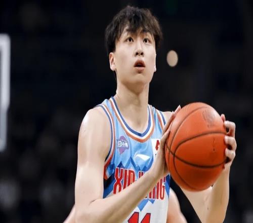 新疆111108福建迎2喜2忧！伊福发挥，进攻蜕变防，防守依然糟糕