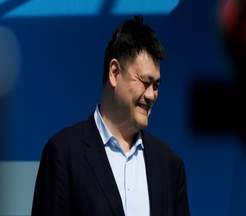 姚明索要NBA养老金现在每年领2.2万美元，62岁+每月1.5万美元