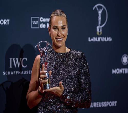 偏爱网球劳伦斯再得多项大奖！