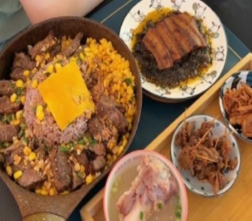 周周喵分享姿态餐饮：复刻贵价版胡椒厨房这赛程很不错作息健康