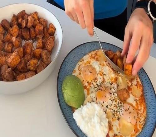 邮报：前英超球员皮尤退役后成为美食博主，分享健康食谱并教做菜