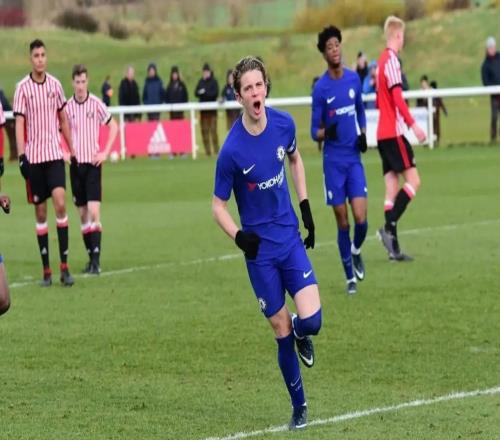 TA：切尔西青训出身却加盟热刺，蓝军球迷不满加拉格尔转会