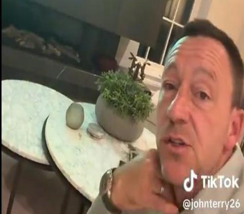 无法接受，特里在家目睹被绝杀：哈弗茨肯定越位了