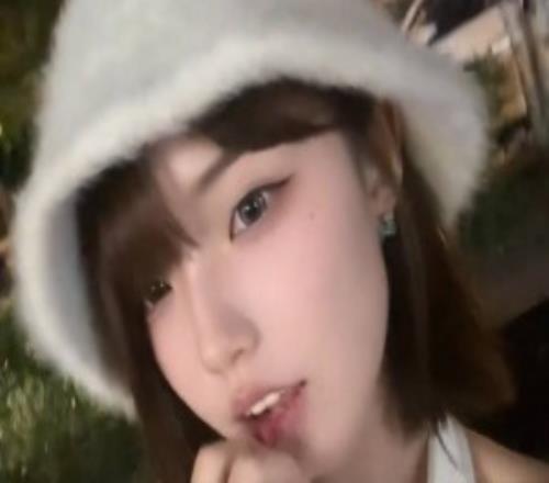 女版Faker和女版Deft合影！网友：太像深田老师