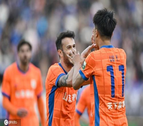 中超：山东泰山51大胜三镇！卡扎2球仍错失金靴，王大雷扑点