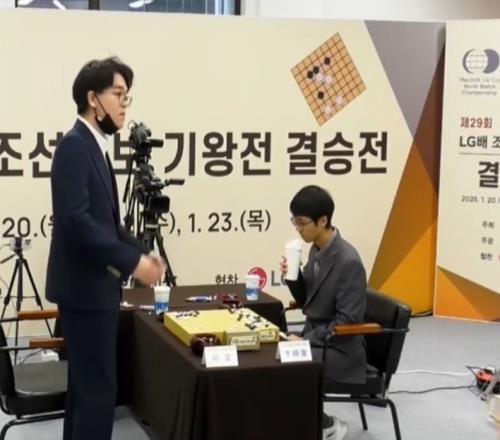 围棋九段连笑谈柯洁被判负：卞相壹不太道德，他举报的行为太猥琐