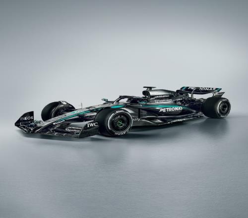 黑银配色！官方：梅赛德斯AMG_F1车队发布新赛季赛车W16